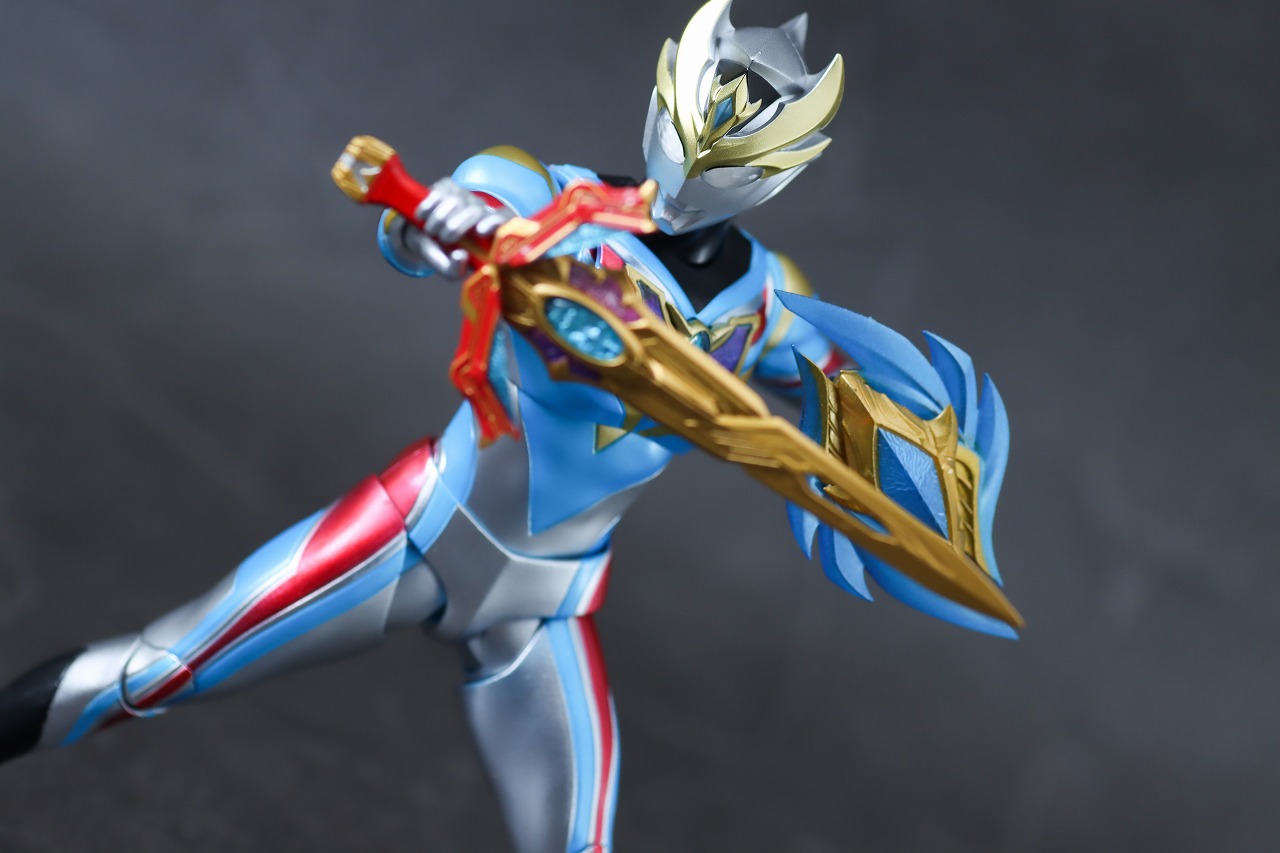 S.H.フィギュアーツ　ウルトラマンデッカー　ダイナミックタイプ　レビュー　アクション