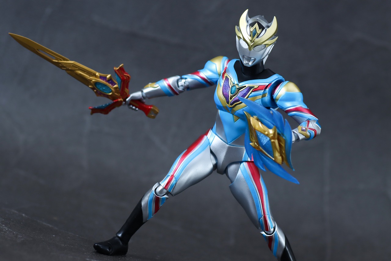 S.H.フィギュアーツ　ウルトラマンデッカー　ダイナミックタイプ　レビュー　アクション