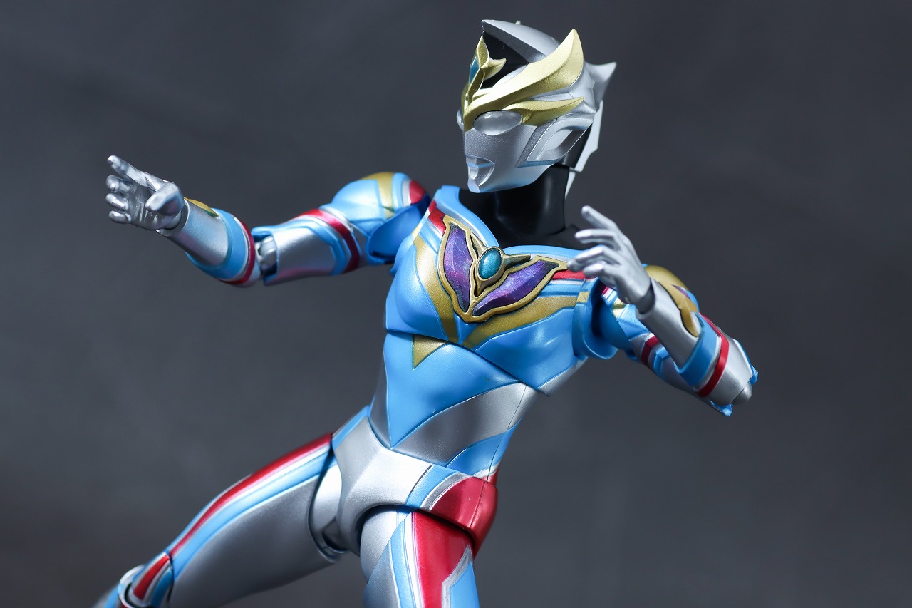 S.H.フィギュアーツ　ウルトラマンデッカー　ダイナミックタイプ　レビュー　アクション