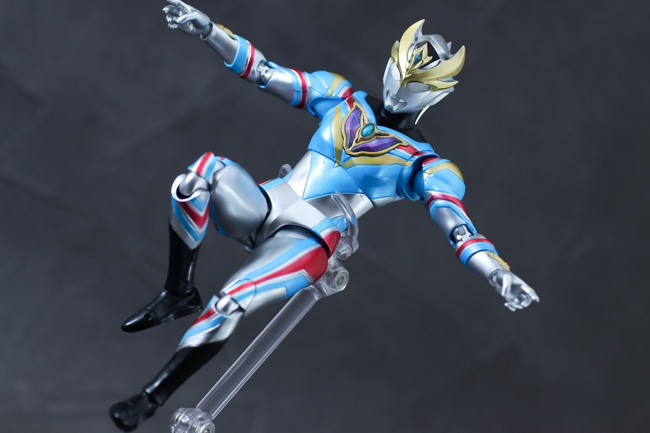 S.H.フィギュアーツ　ウルトラマンデッカー　ダイナミックタイプ　レビュー　アクション