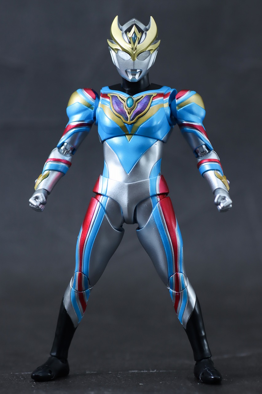 S.H.フィギュアーツ　ウルトラマンデッカー　ダイナミックタイプ　レビュー　本体