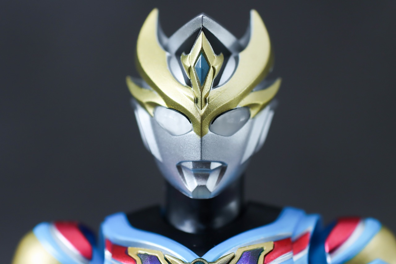 S.H.フィギュアーツ　ウルトラマンデッカー　ダイナミックタイプ　レビュー　本体