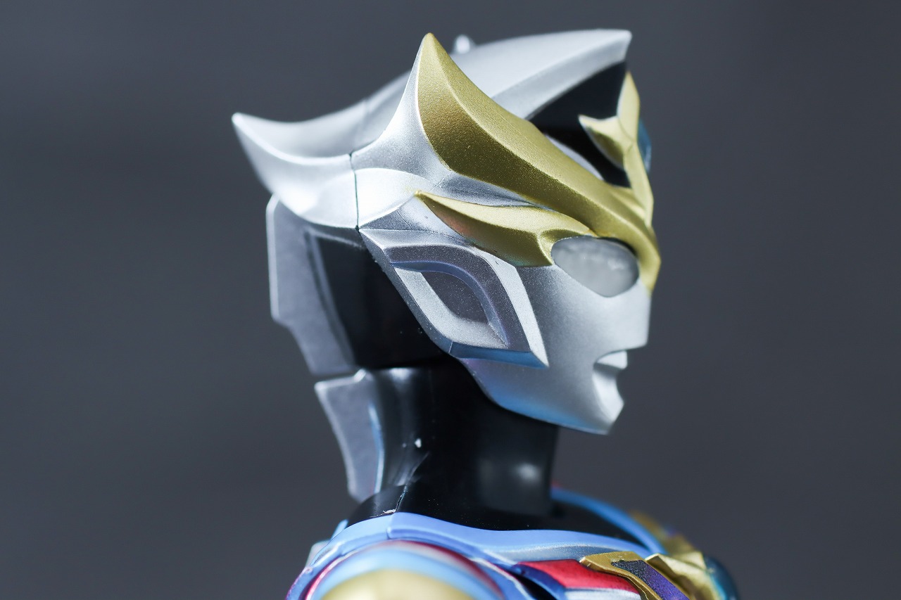 S.H.フィギュアーツ　ウルトラマンデッカー　ダイナミックタイプ　レビュー　本体