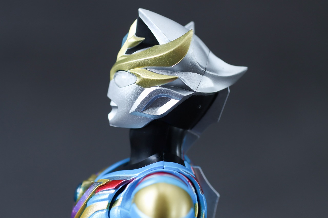 S.H.フィギュアーツ　ウルトラマンデッカー　ダイナミックタイプ　レビュー　可動範囲