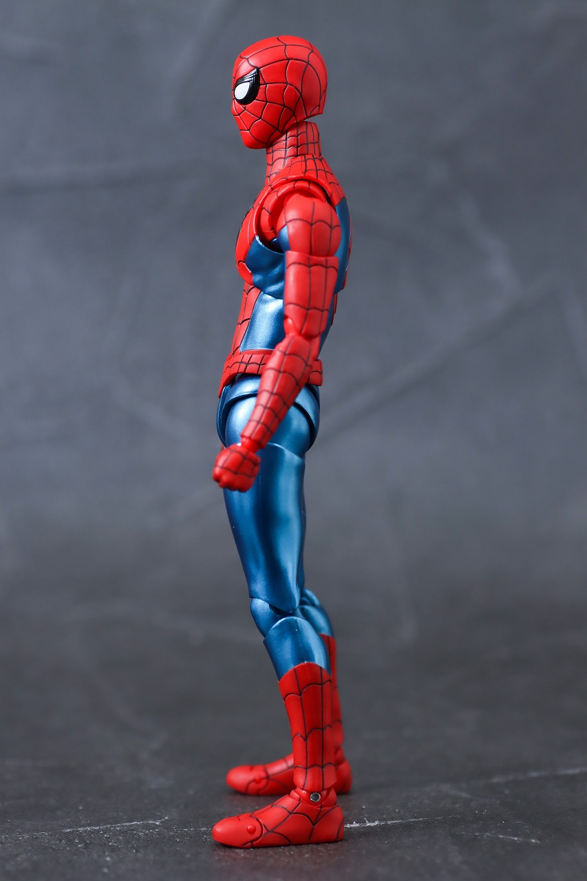 S.H.フィギュアーツ　スパイダーマン ニュー・レッド＆ブルースーツ　レビュー　本体