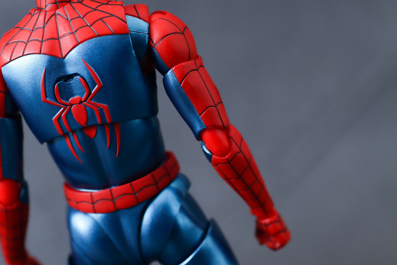 S.H.フィギュアーツ　スパイダーマン ニュー・レッド＆ブルースーツ　レビュー　本体