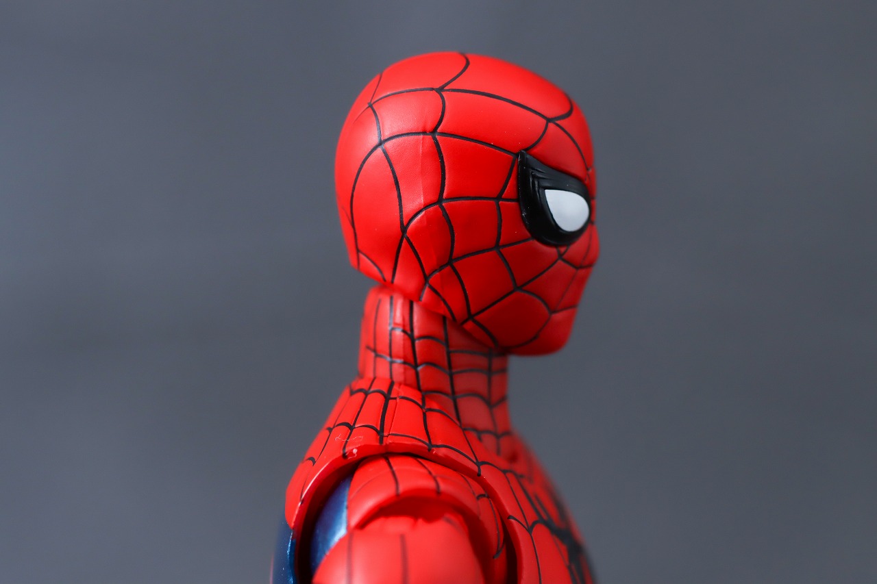 S.H.フィギュアーツ　スパイダーマン ニュー・レッド＆ブルースーツ　レビュー　本体