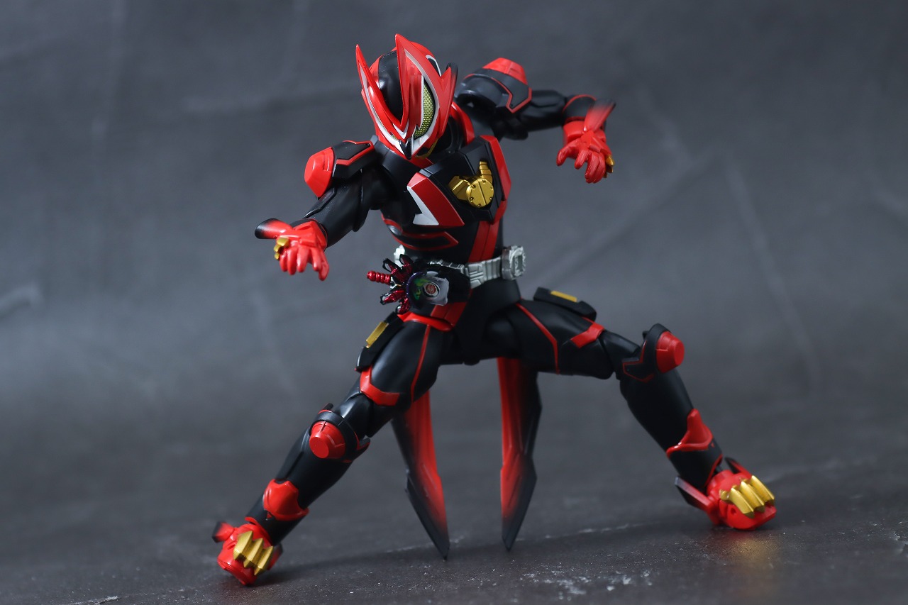 S.H.フィギュアーツ　仮面ライダーギーツ ブーストフォーム マークⅡ　レビュー　アクション