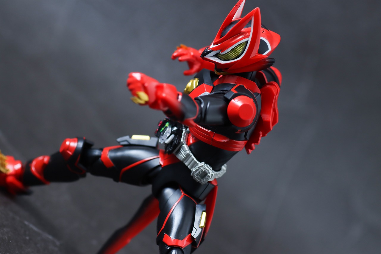 S.H.フィギュアーツ　仮面ライダーギーツ ブーストフォーム マークⅡ　レビュー　アクション