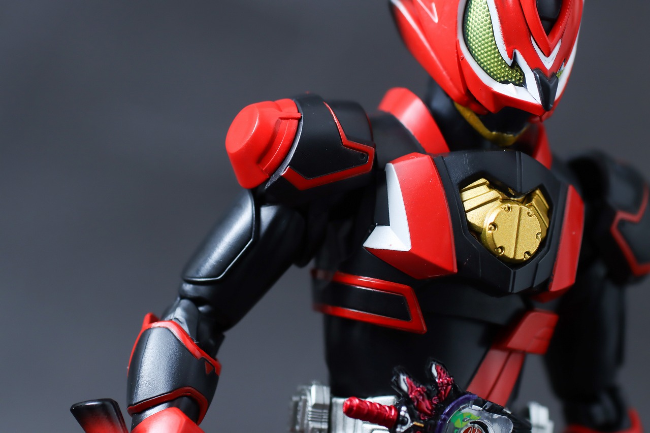 S.H.フィギュアーツ　仮面ライダーギーツ ブーストフォーム マークⅡ　レビュー　本体