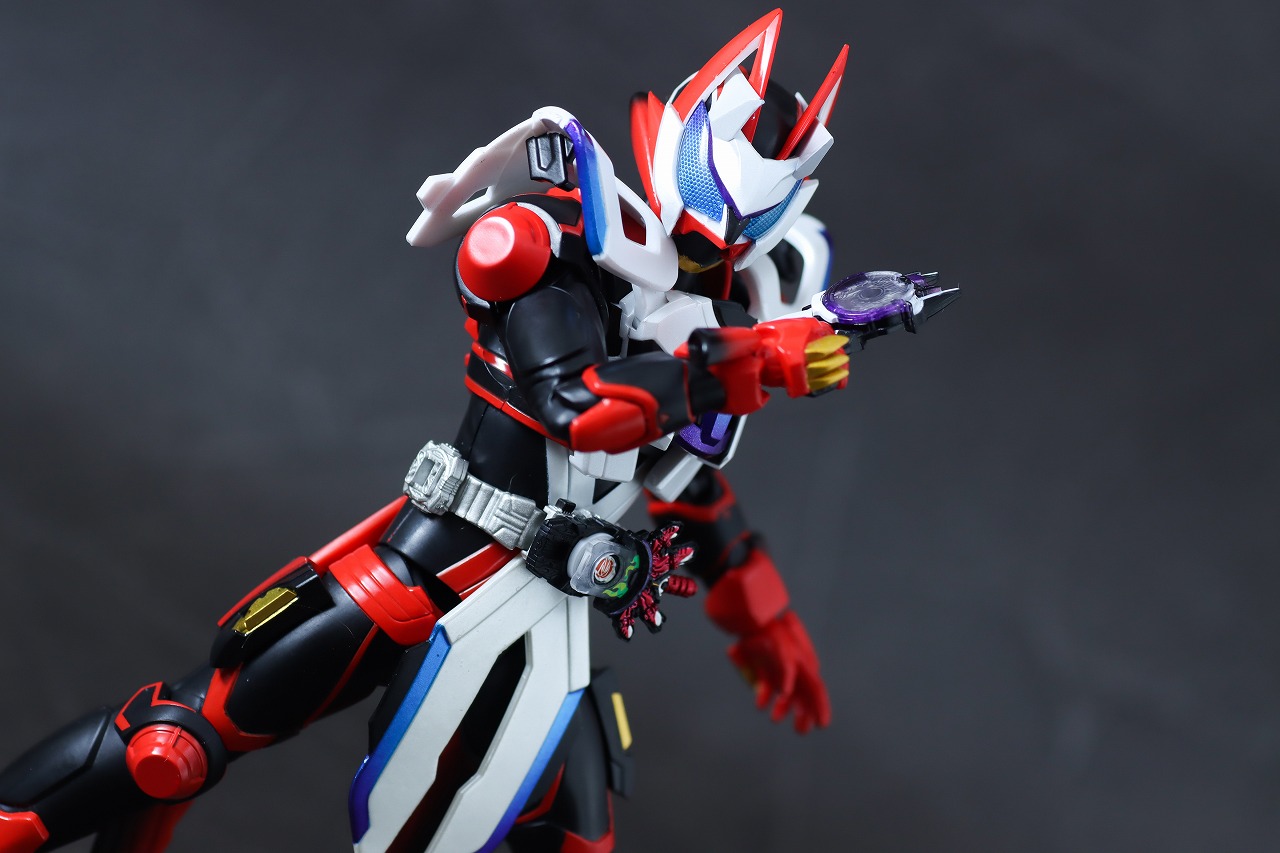 S.H.フィギュアーツ　仮面ライダーギーツ レーザーブーストフォーム　レビュー　アクション