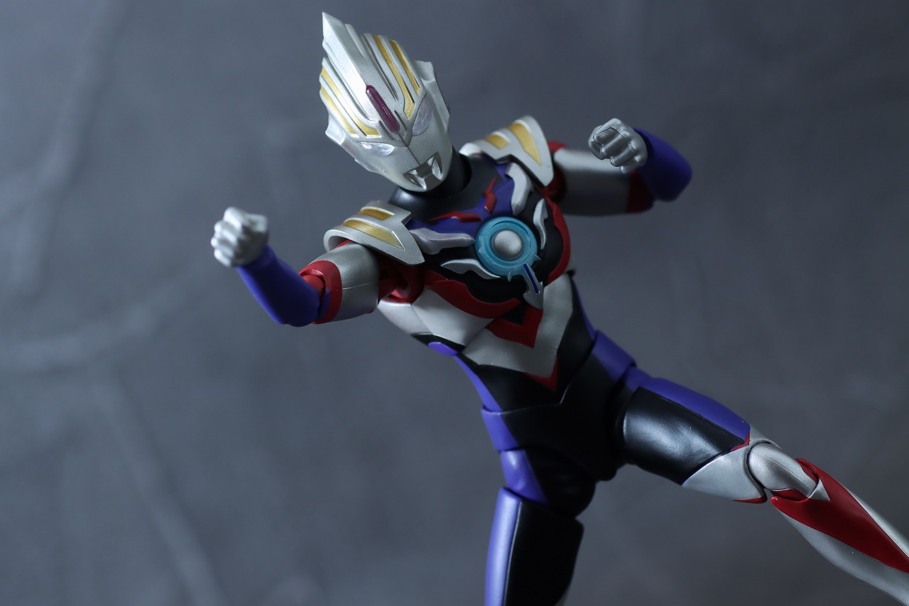 S.H.フィギュアーツ　ウルトラマンオーブ スペシウムゼペリオン（ニュージェネレーション スターズVer.）　レビュー　アクション