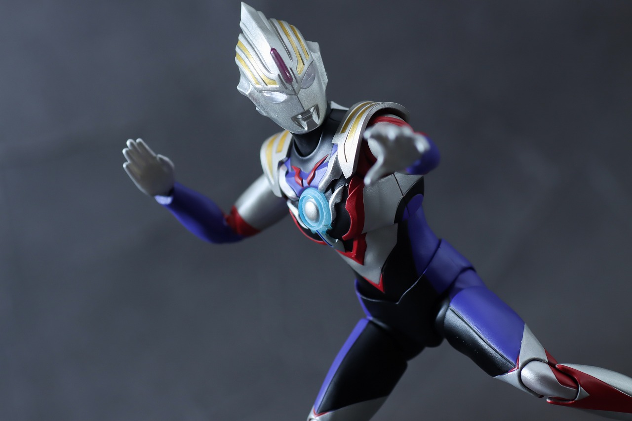 S.H.フィギュアーツ　ウルトラマンオーブ スペシウムゼペリオン（ニュージェネレーション スターズVer.）　レビュー　アクション