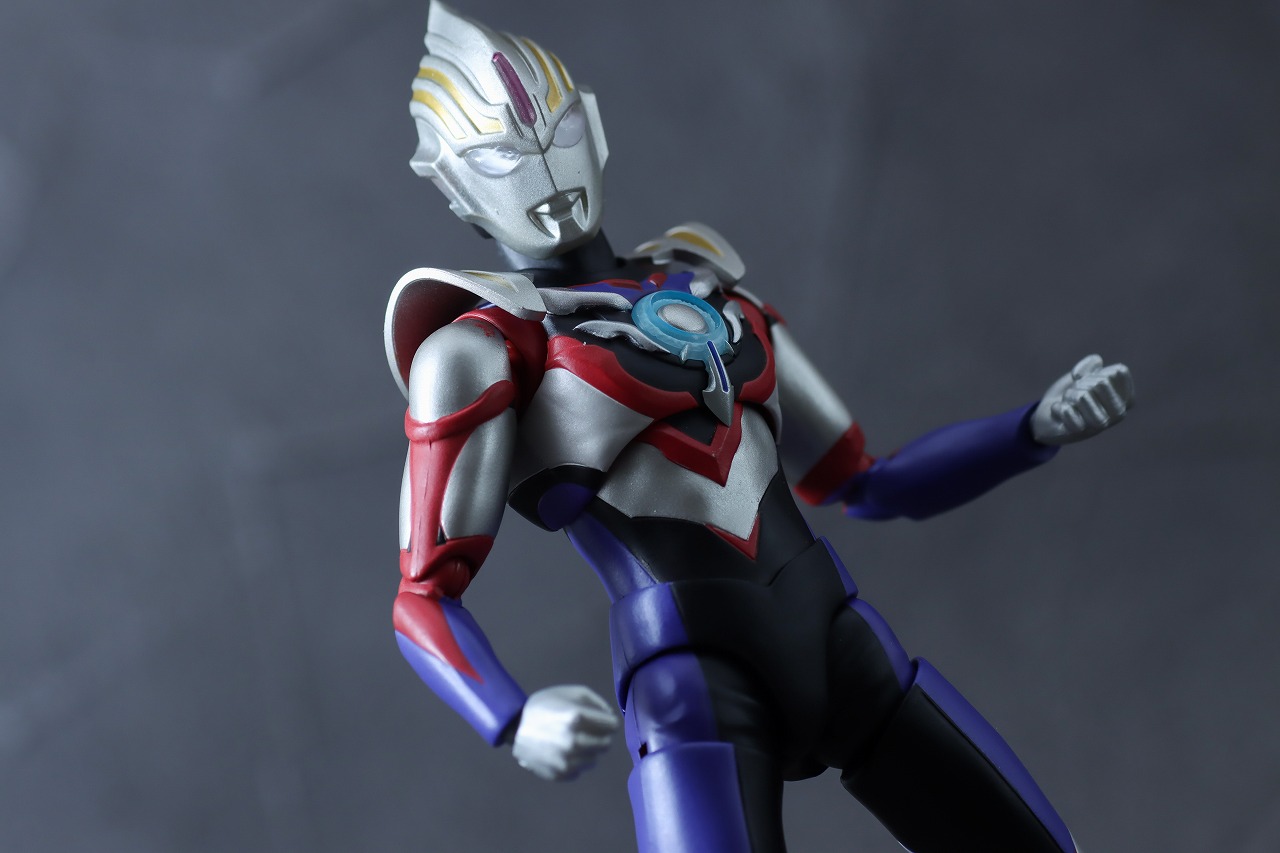 S.H.フィギュアーツ　ウルトラマンオーブ スペシウムゼペリオン（ニュージェネレーション スターズVer.）　レビュー　アクション