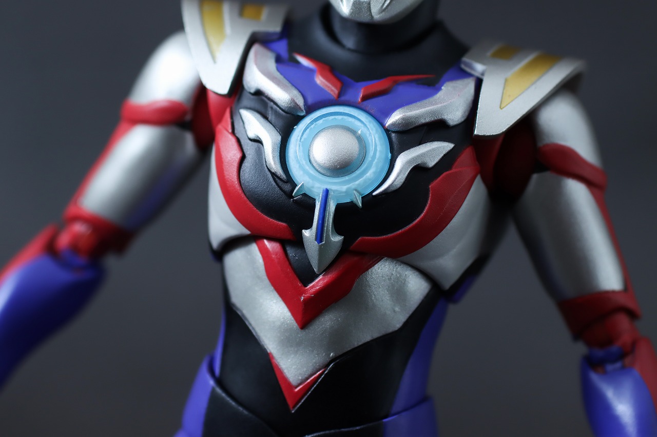 S.H.フィギュアーツ　ウルトラマンオーブ スペシウムゼペリオン（ニュージェネレーション スターズVer.）　レビュー　本体