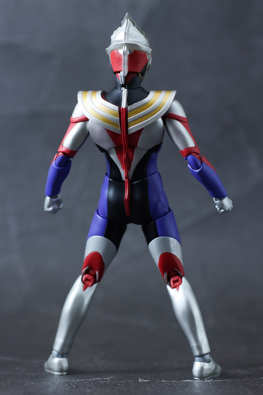 S.H.フィギュアーツ　ウルトラマンオーブ スペシウムゼペリオン（ニュージェネレーション スターズVer.）　レビュー　本体