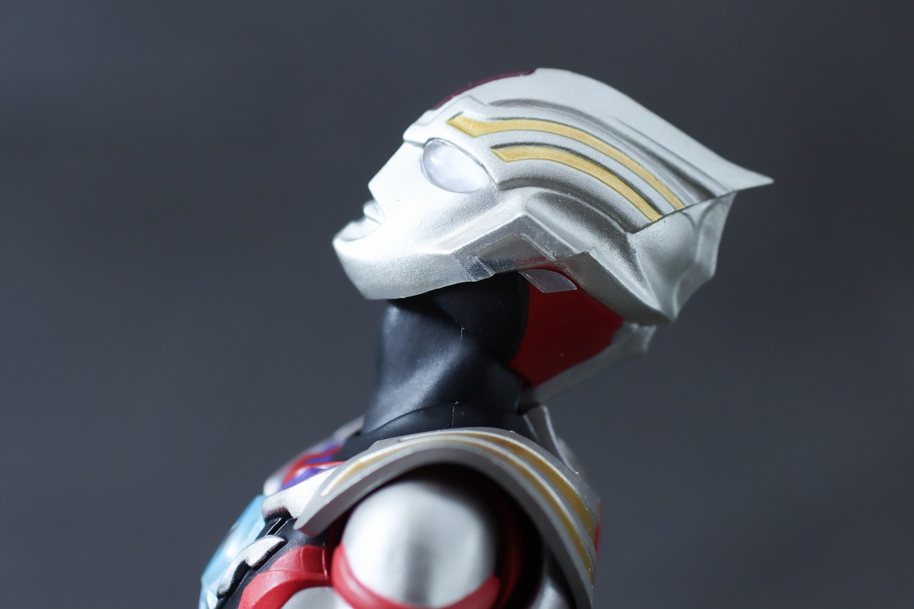 S.H.フィギュアーツ　ウルトラマンオーブ スペシウムゼペリオン（ニュージェネレーション スターズVer.）　レビュー　可動範囲