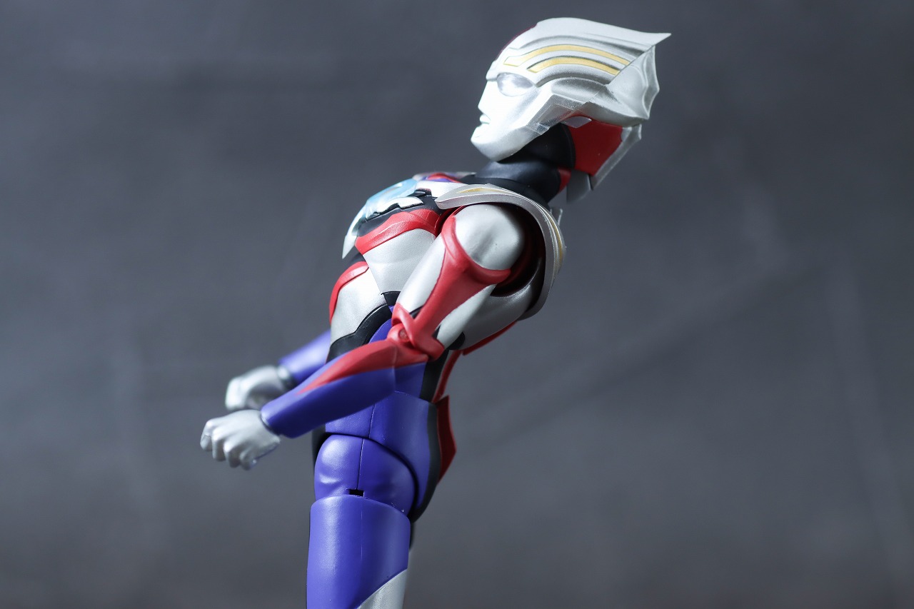 S.H.フィギュアーツ　ウルトラマンオーブ スペシウムゼペリオン（ニュージェネレーション スターズVer.）　レビュー　可動範囲