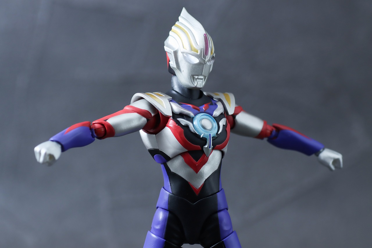 S.H.フィギュアーツ　ウルトラマンオーブ スペシウムゼペリオン（ニュージェネレーション スターズVer.）　レビュー　可動範囲