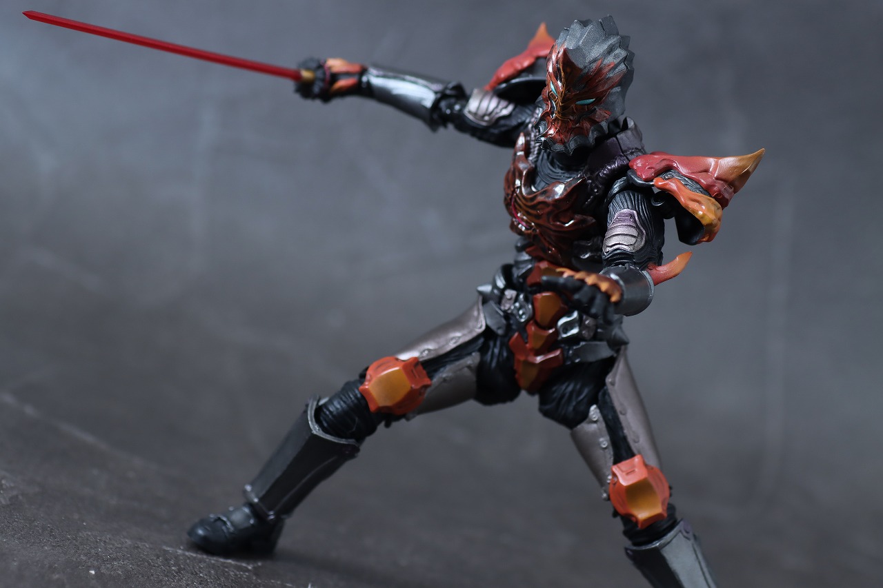 S.H.フィギュアーツ　ジャグラス・ジャグラー（ヘビクラ・ショウタVer.）　レビュー　アクション