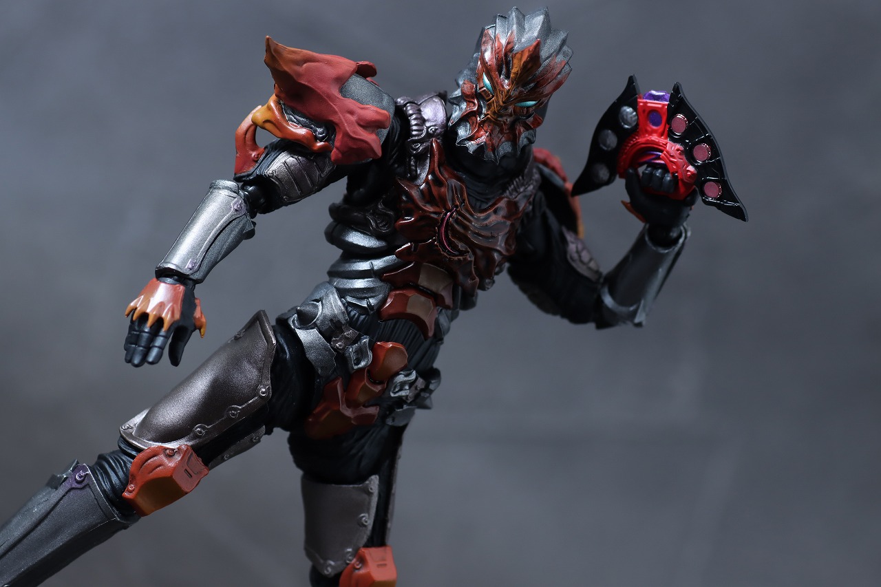 S.H.フィギュアーツ　ジャグラス・ジャグラー（ヘビクラ・ショウタVer.）　レビュー　アクション