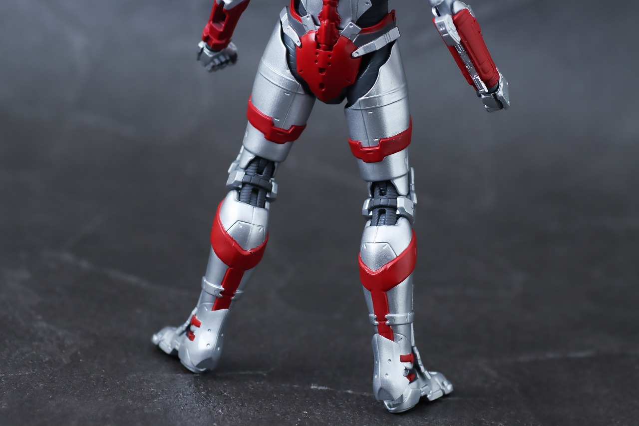 S.H.フィギュアーツ　ULTRAMAN SUIT ZOFFY the Animation　レビュー　本体