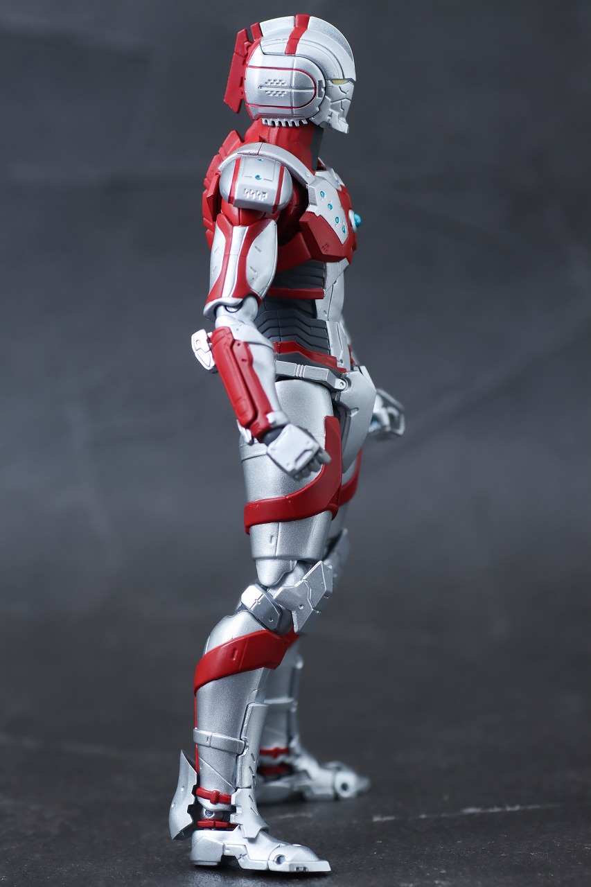 S.H.フィギュアーツ　ULTRAMAN SUIT ZOFFY the Animation　レビュー　本体