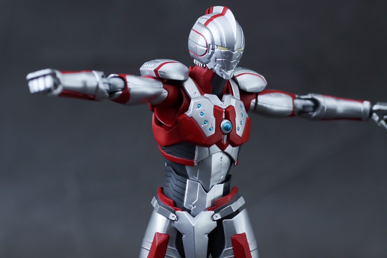 S.H.フィギュアーツ　ULTRAMAN SUIT ZOFFY the Animation　レビュー　可動範囲