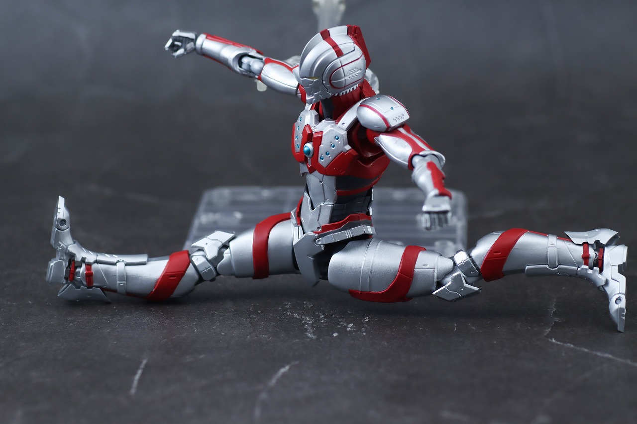 S.H.フィギュアーツ　ULTRAMAN SUIT ZOFFY the Animation　レビュー　可動範囲