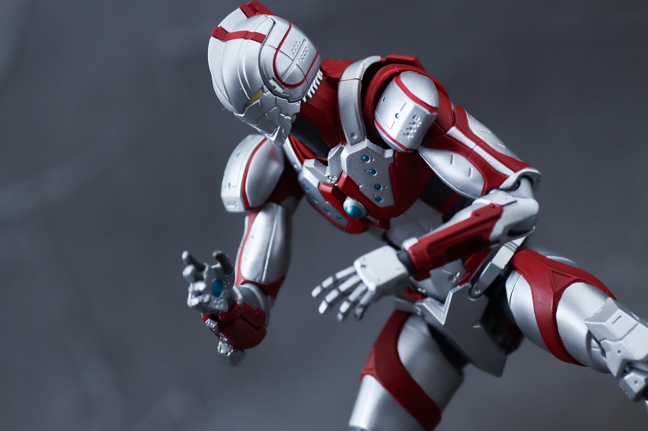 S.H.フィギュアーツ　ULTRAMAN SUIT ZOFFY the Animation　レビュー　アクション