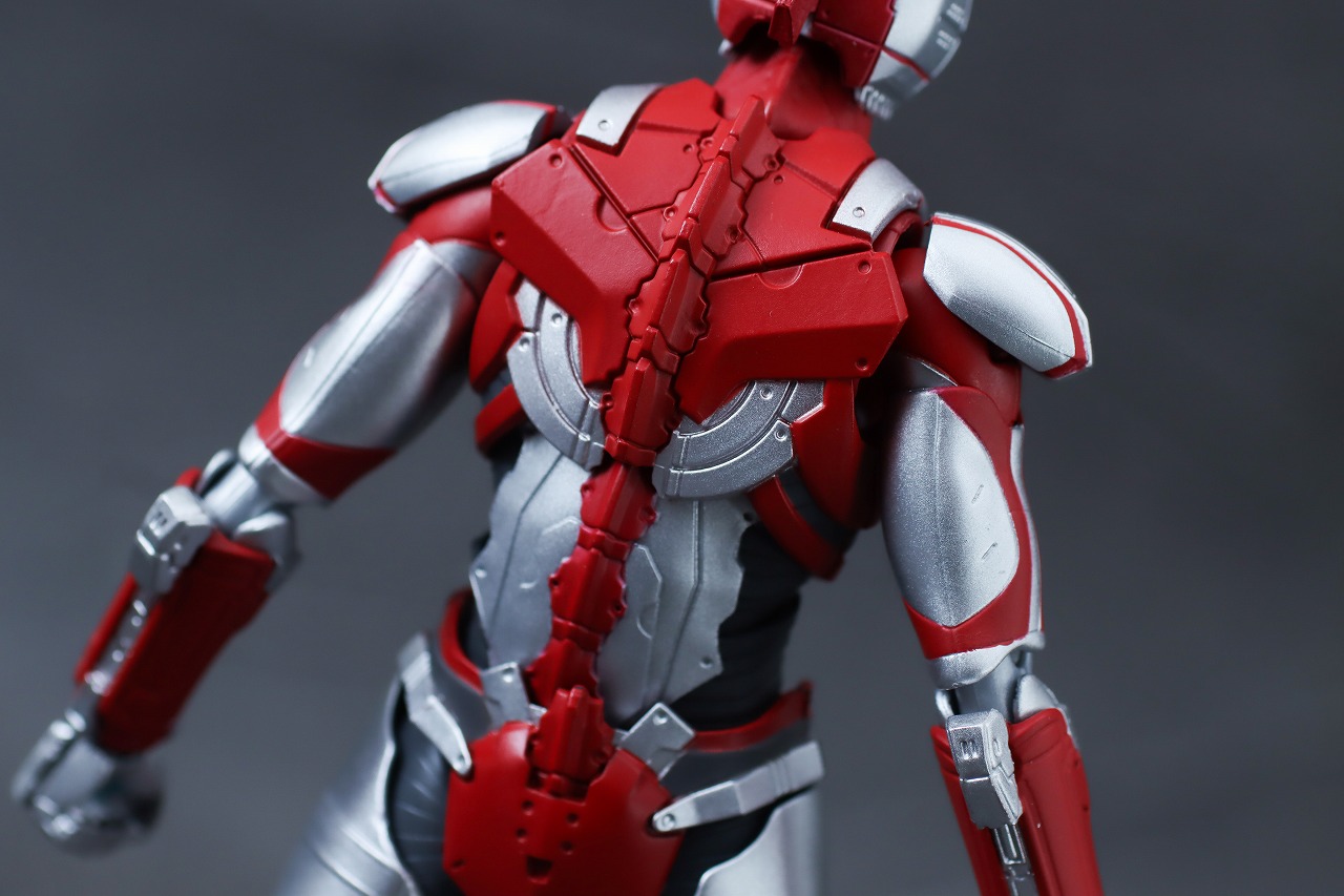 S.H.フィギュアーツ　ULTRAMAN SUIT ZOFFY the Animation　レビュー　本体