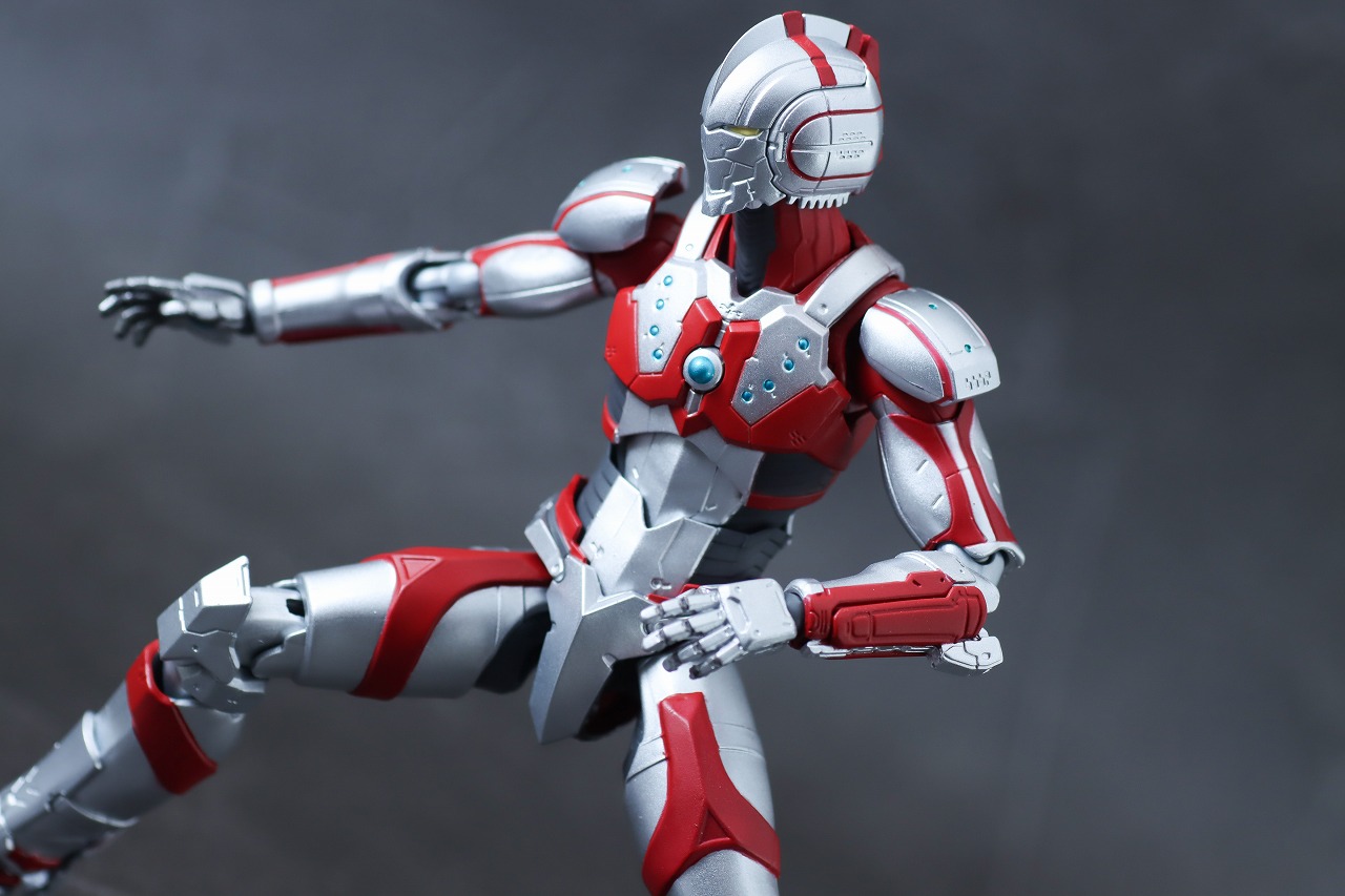 S.H.フィギュアーツ　ULTRAMAN SUIT ZOFFY the Animation　レビュー　アクション