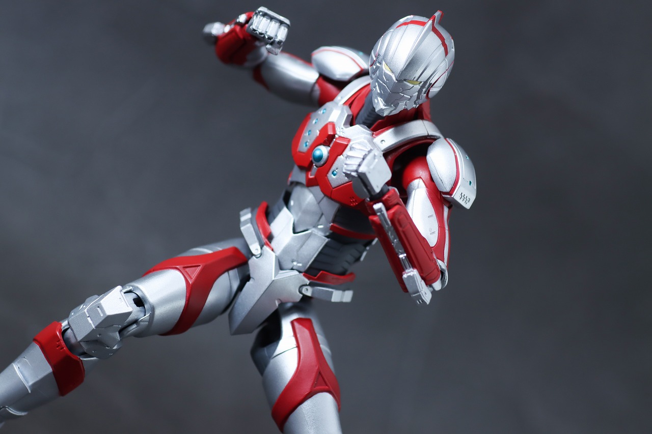 S.H.フィギュアーツ　ULTRAMAN SUIT ZOFFY the Animation　レビュー　アクション