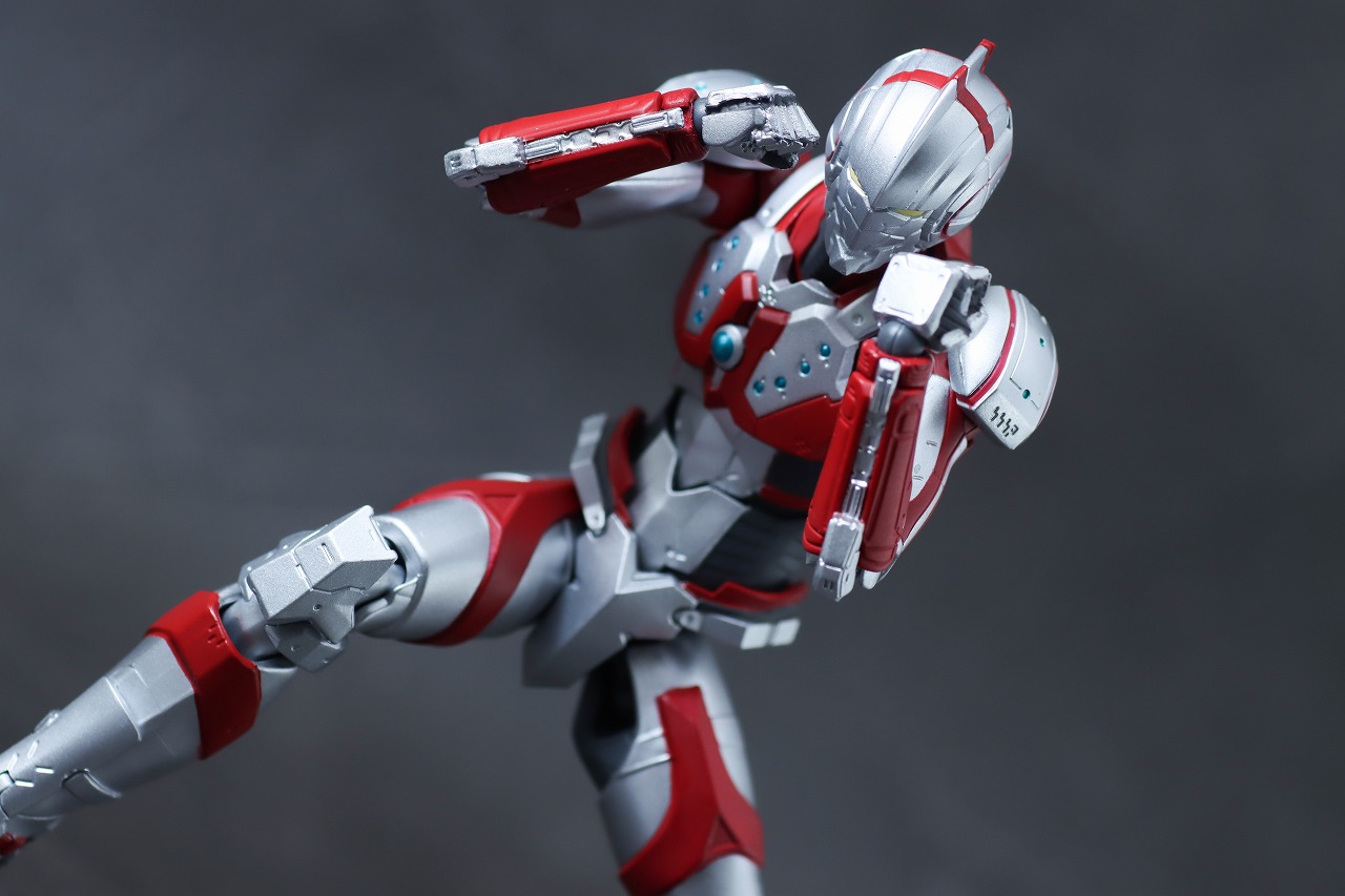 S.H.フィギュアーツ　ULTRAMAN SUIT ZOFFY the Animation　レビュー　アクション