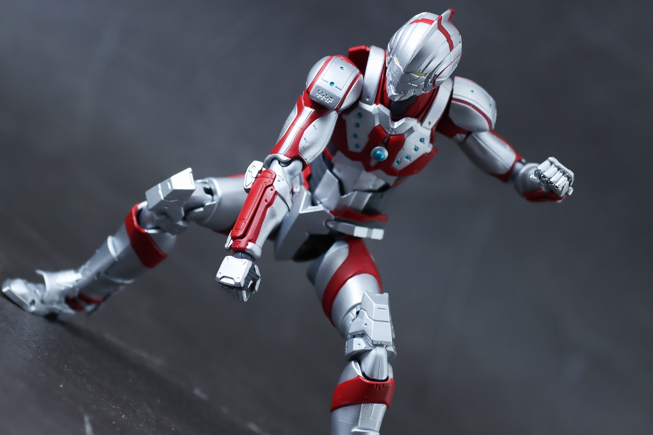 S.H.フィギュアーツ　ULTRAMAN SUIT ZOFFY the Animation　レビュー　アクション