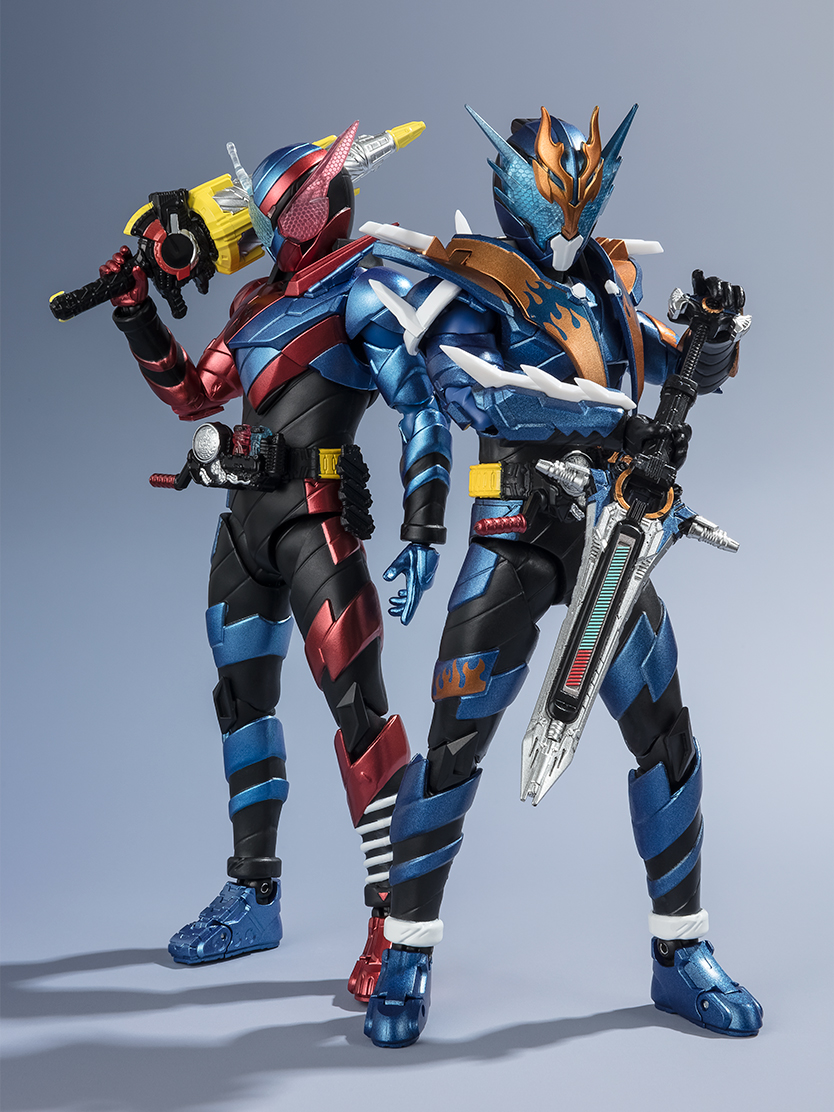 S.H.フィギュアーツ　仮面ライダークローズ　平成ジェネレーションズエディション