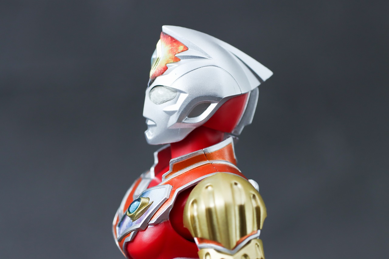 S.H.フィギュアーツ　ウルトラマンデッカー　ストロングタイプ　レビュー　可動範囲