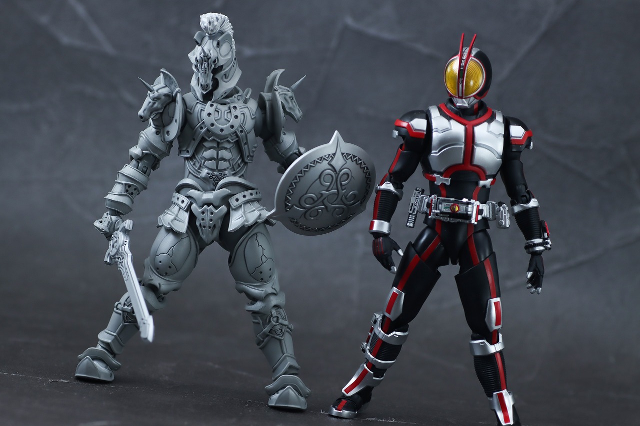 S.H.フィギュアーツ　ホースオルフェノク　真骨彫製法　レビュー　アクション　仮面ライダーファイズ