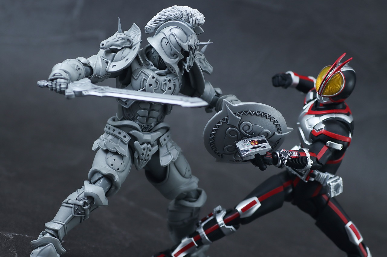 S.H.フィギュアーツ　ホースオルフェノク　真骨彫製法　レビュー　アクション　仮面ライダーファイズ