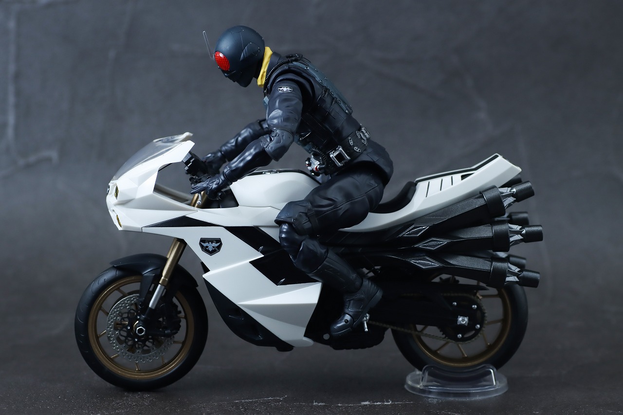 S.H.フィギュアーツ　大量発生型相変異バッタオーグ搭乗用サイクロン号　レビュー　本体