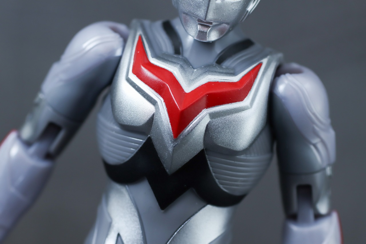 ウルトラアクションフィギュア　ウルトラマンネクサス アンファンス　レビュー　本体