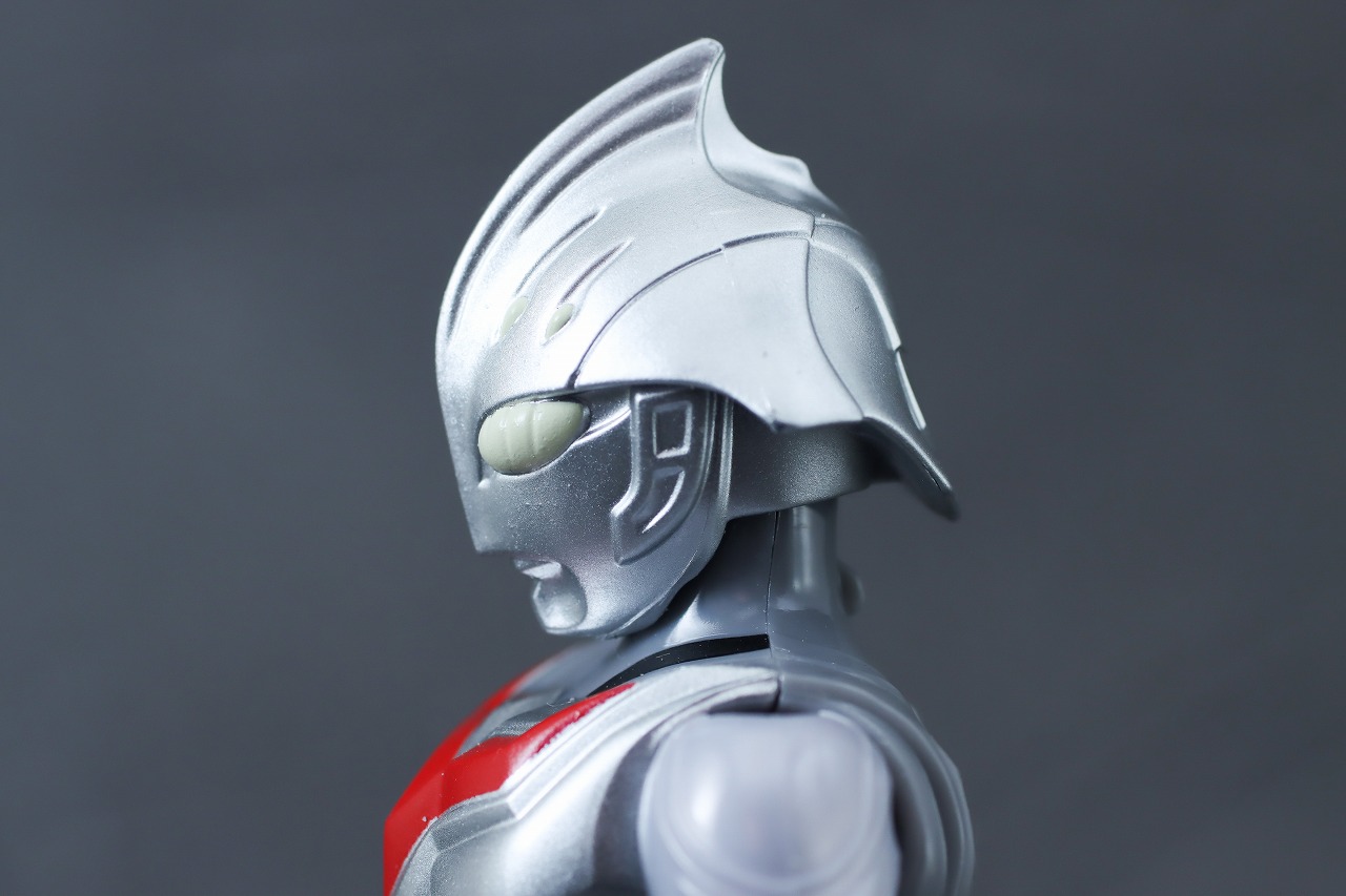 ウルトラアクションフィギュア　ウルトラマンネクサス アンファンス　レビュー　可動範囲