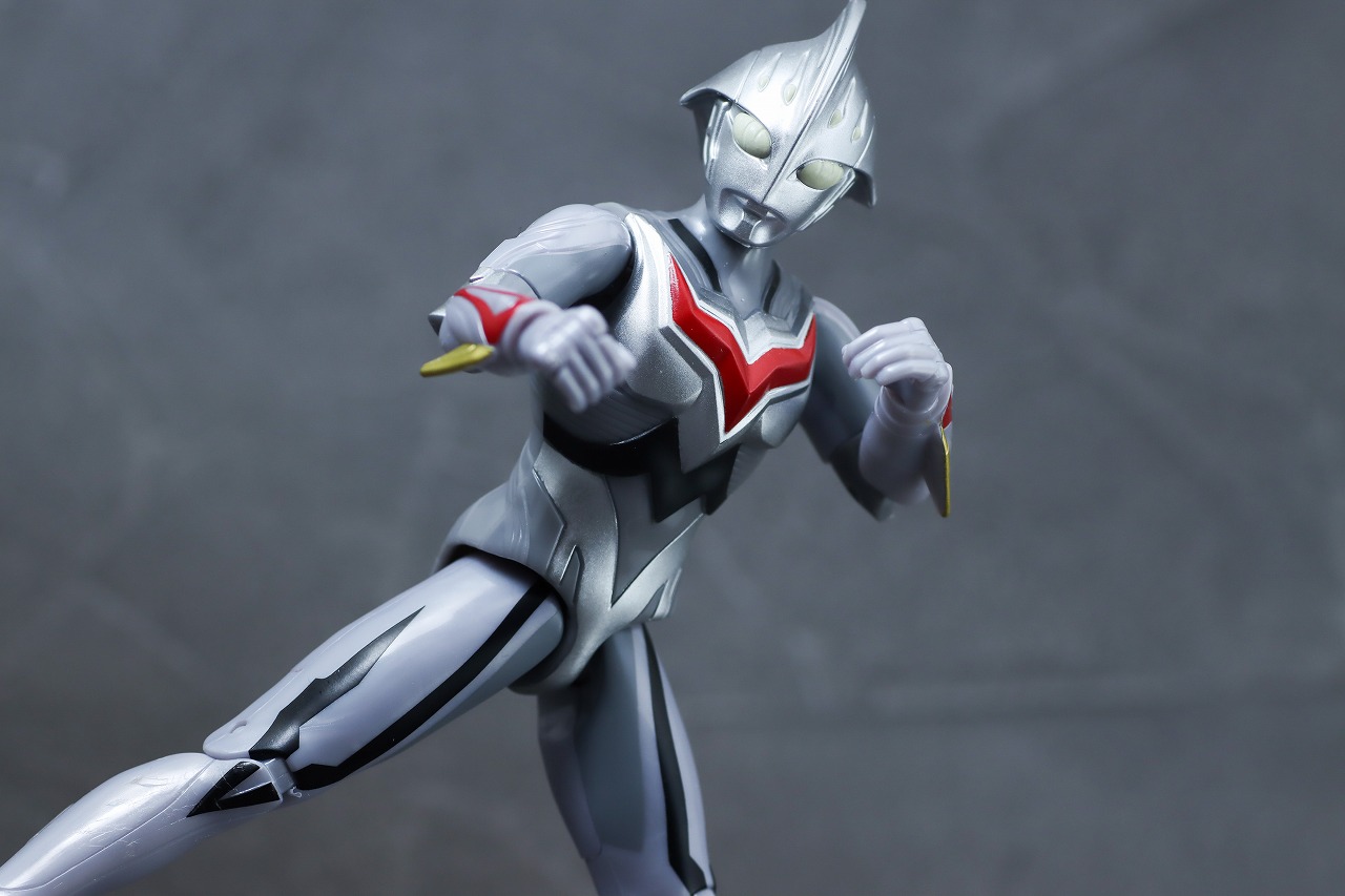 ウルトラアクションフィギュア　ウルトラマンネクサス アンファンス　レビュー　アクション