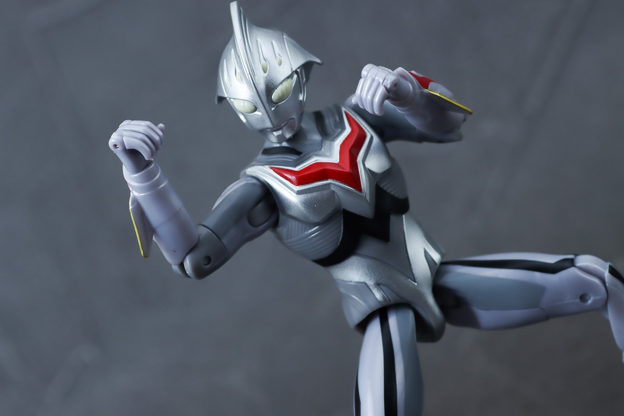 ウルトラアクションフィギュア　ウルトラマンネクサス アンファンス　レビュー　アクション