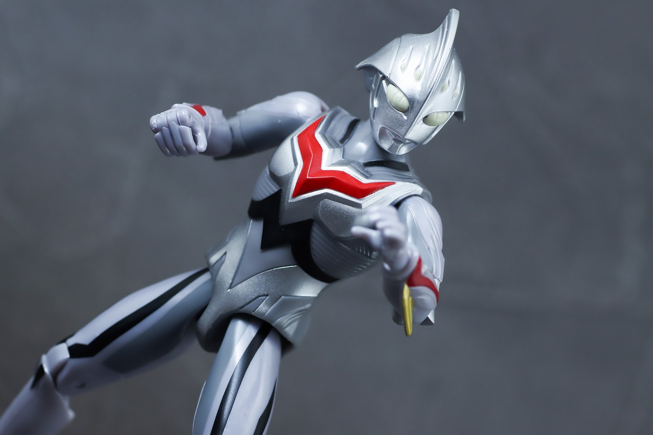 ウルトラアクションフィギュア　ウルトラマンネクサス アンファンス　レビュー　アクション