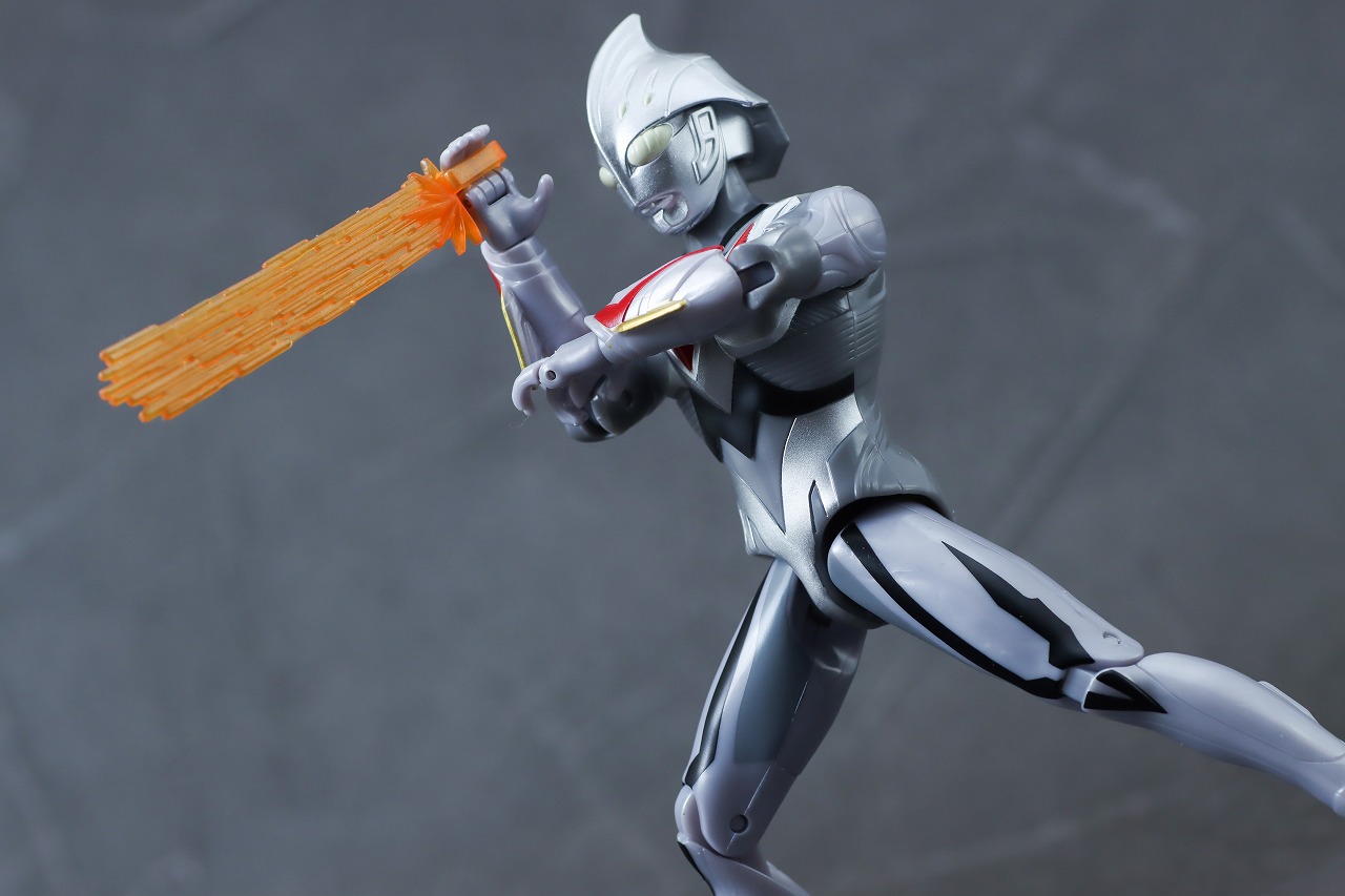 ウルトラアクションフィギュア　ウルトラマンネクサス アンファンス　レビュー　アクション