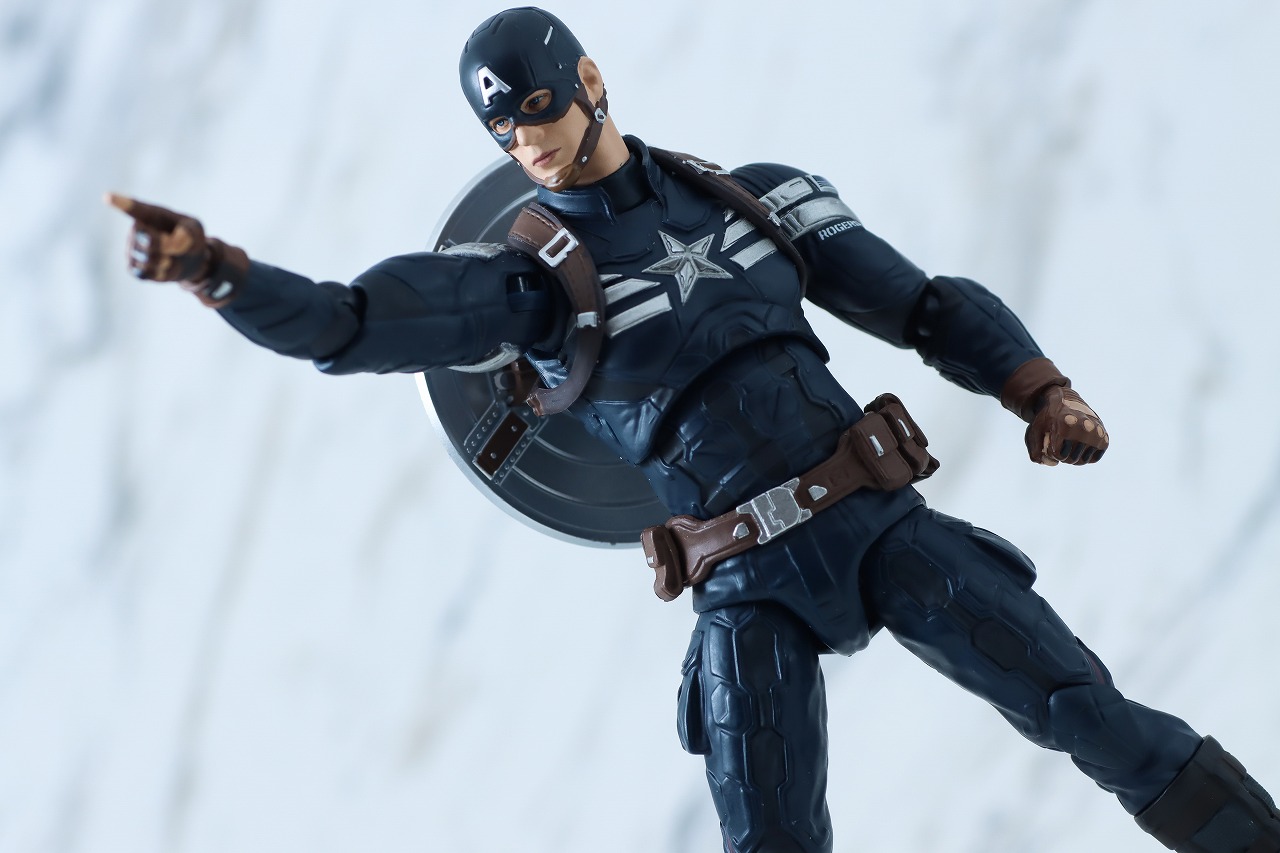 MAFEX　キャプテン・アメリカ　ステルススーツ　レビュー　アクション