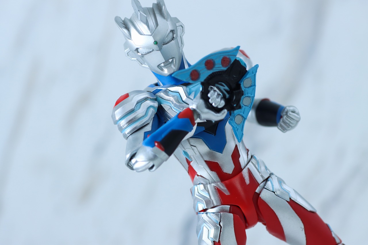 S.H.フィギュアーツ　ジャグラス・ジャグラー（ニュージェネレーション・エディション）　レビュー　アクション　ウルトラマンゼット　アルファエッジ