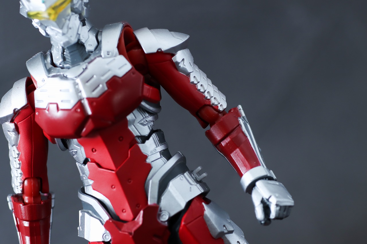 S.H.Figuarts ULTRAMAN SUIT Ver7 the Animation レビュー 本体