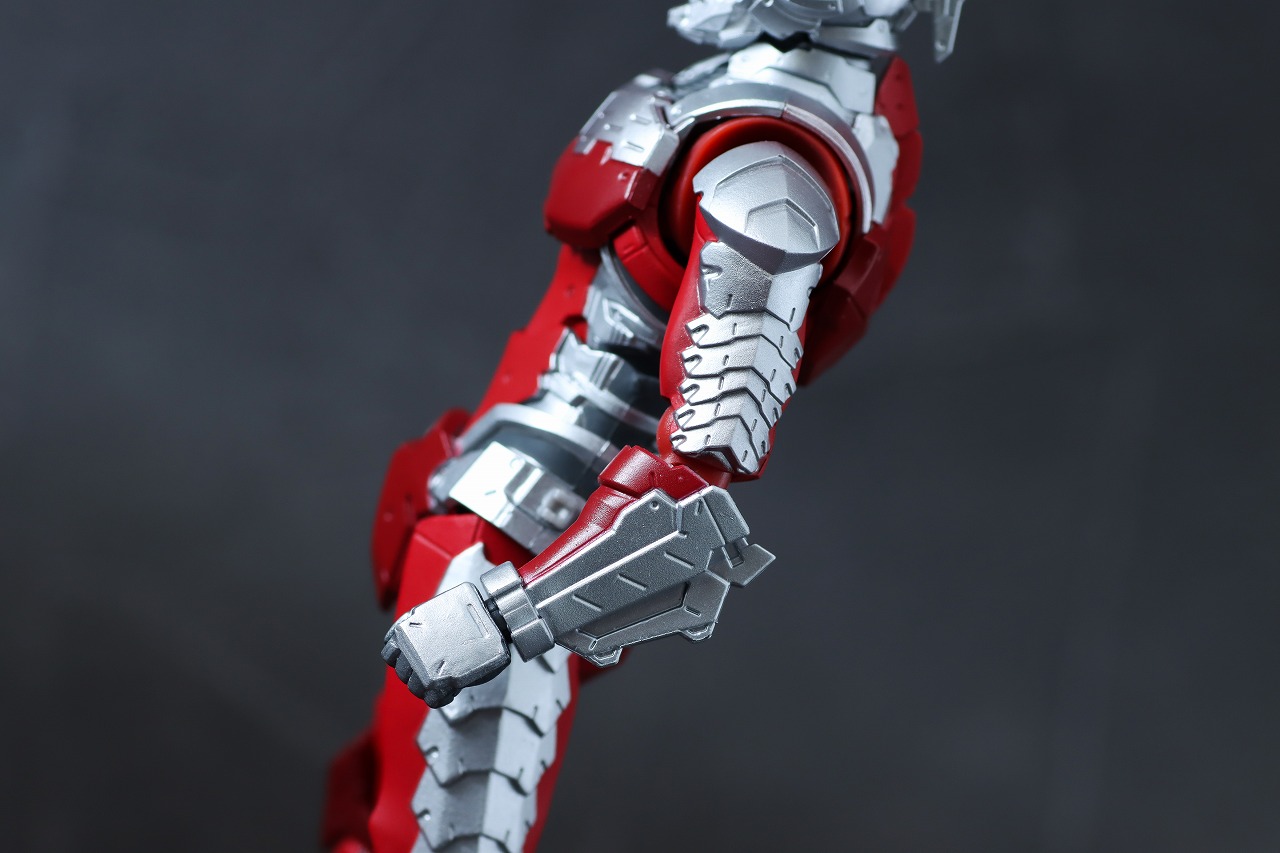 S.H.Figuarts ULTRAMAN SUIT Ver7 the Animation レビュー 本体